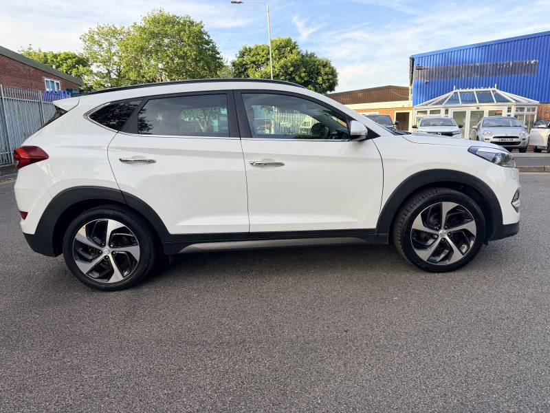 Hyundai Tucson Premium SE 2.0 CRDi Euro 6 (s/s) (136 ps) 2015 — photo 4 of 38