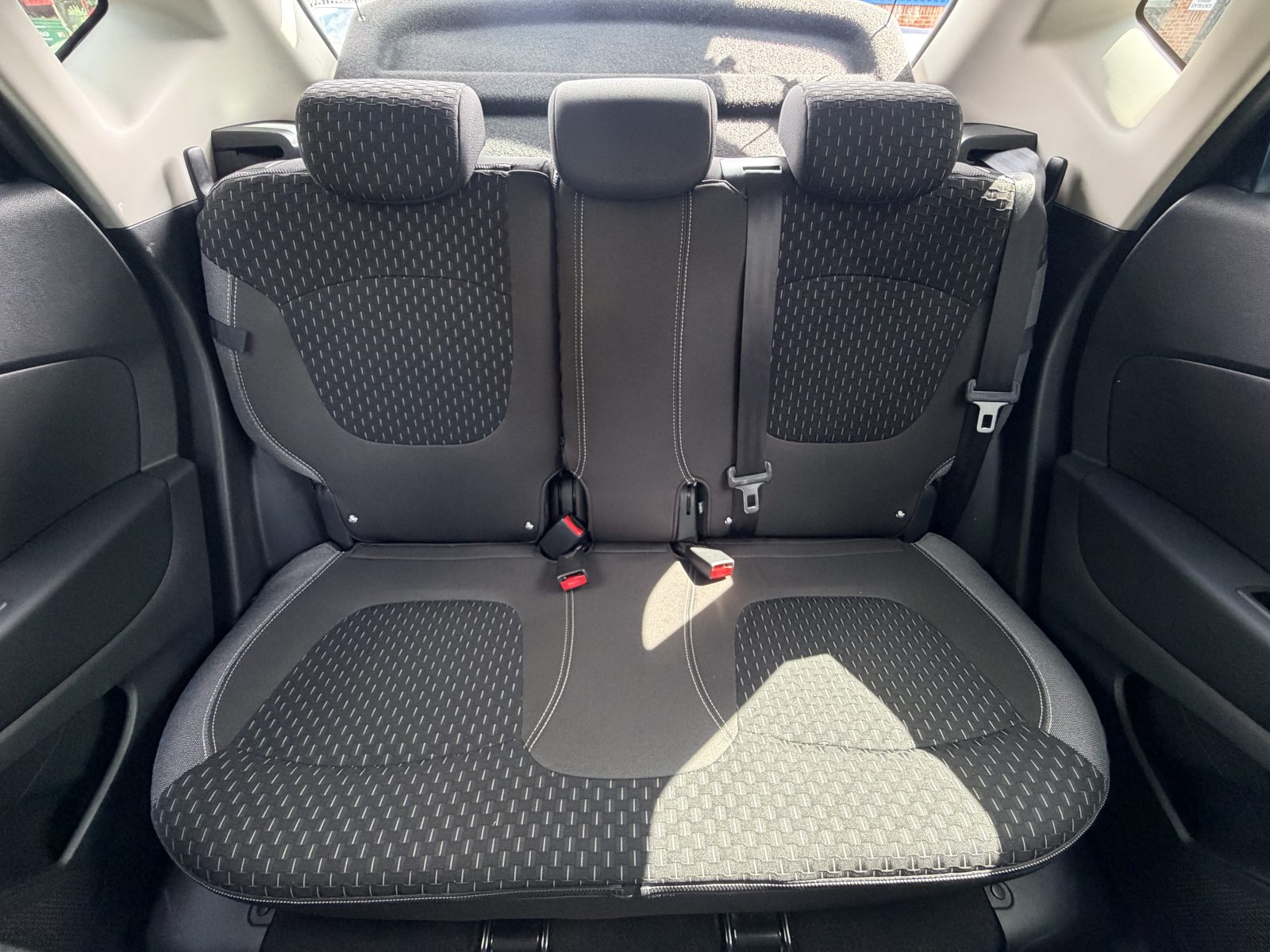 1.2 TCe ENERGY Dynamique S Nav SUV 5dr Petrol Manual Euro 6 (s/s) (120 ps) — photo 34