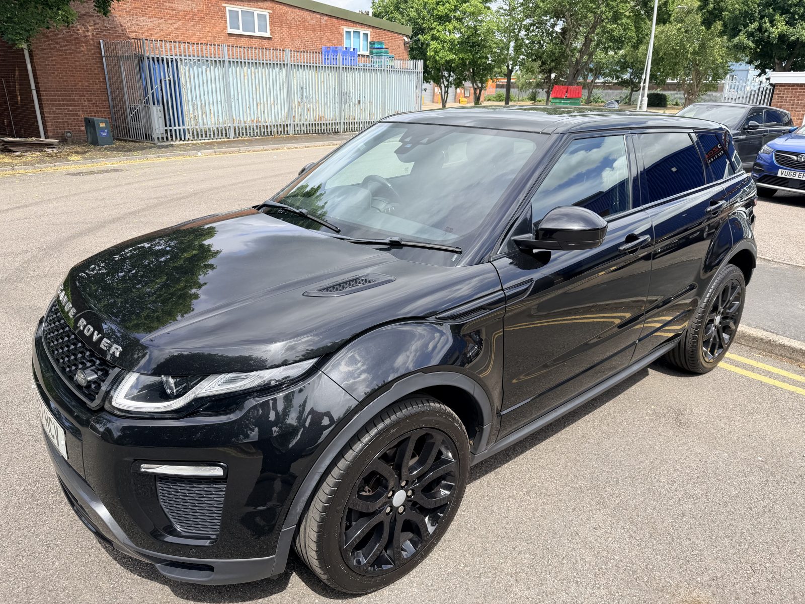 Land Rover Range Rover Evoque HSE Dynamic Auto 4WD 2017 — photo 9