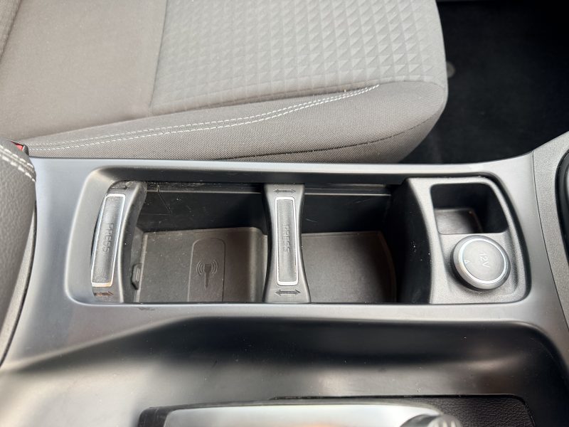 Ford C-Max Zetec TDCi 2016 — photo 51 of 61