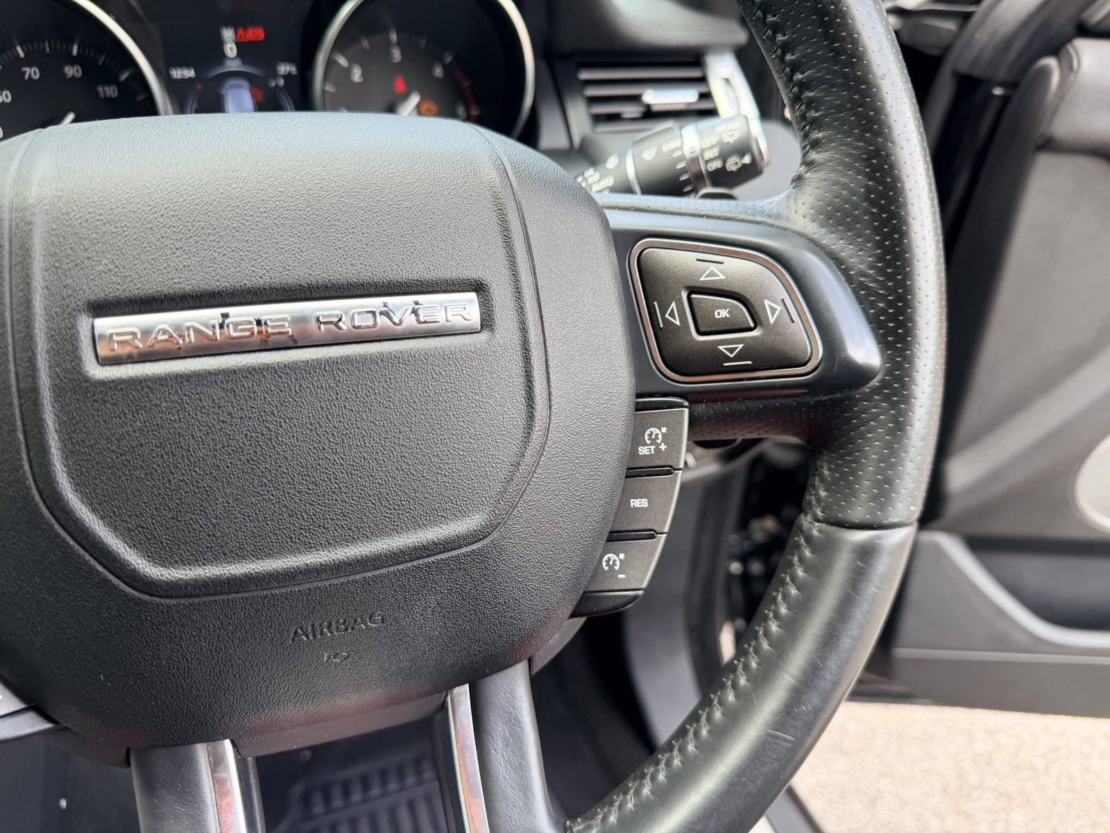 Land Rover Range Rover Evoque HSE Dynamic Auto 4WD 2017 — photo 18