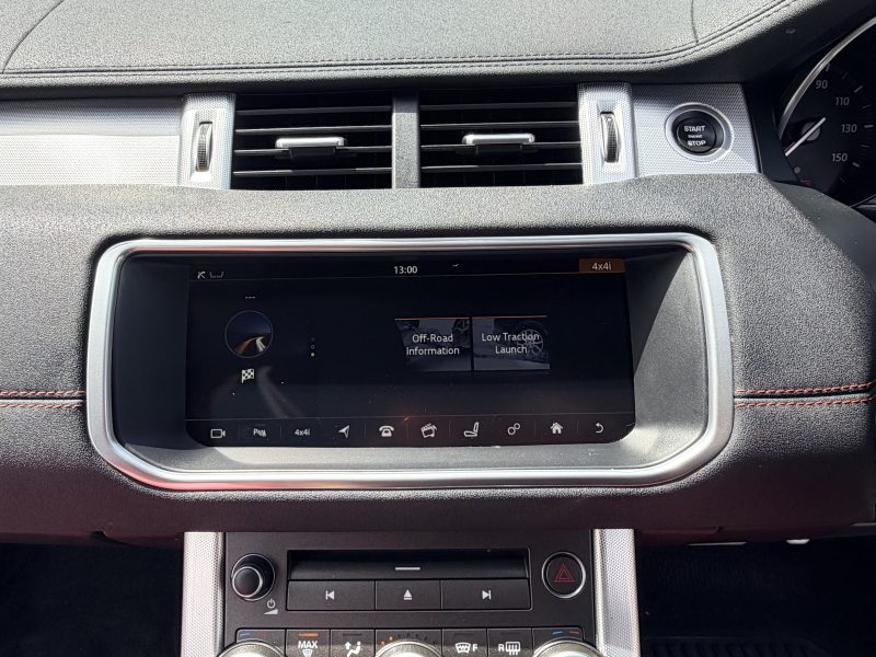Land Rover Range Rover Evoque HSE Dynamic Auto 4WD 2017 — photo 38 of 53