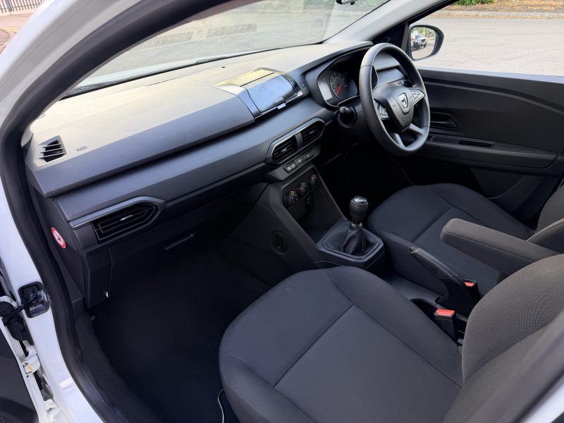 Dacia Sandero 1.0 SCe Essential Euro 6 2021 — photo 36 of 60