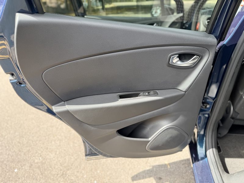 Renault Captur 1.2 TCe Energy Dynamique S Nav Euro 6 (s/s) (120 ps) 2017 — photo 26 of 41