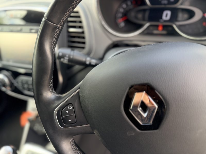 Renault Captur 1.2 TCe Energy Dynamique S Nav Euro 6 (s/s) (120 ps) 2017 — photo 19 of 41