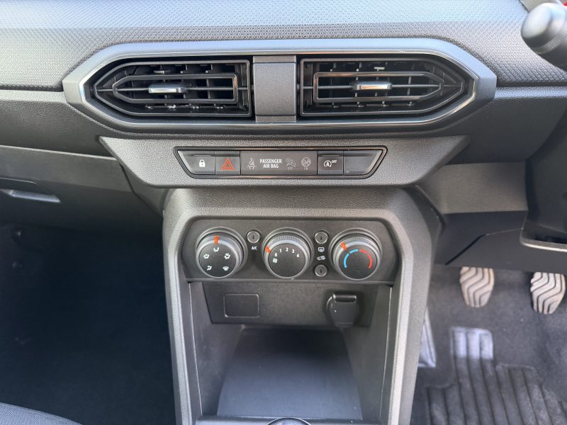 Dacia Sandero 1.0 SCe Essential Euro 6 2021 — photo 19 of 60