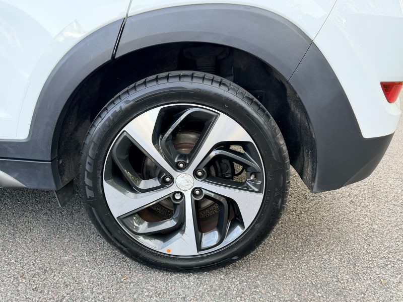 Hyundai Tucson Premium SE 2.0 CRDi Euro 6 (s/s) (136 ps) 2015 — photo 36 of 38