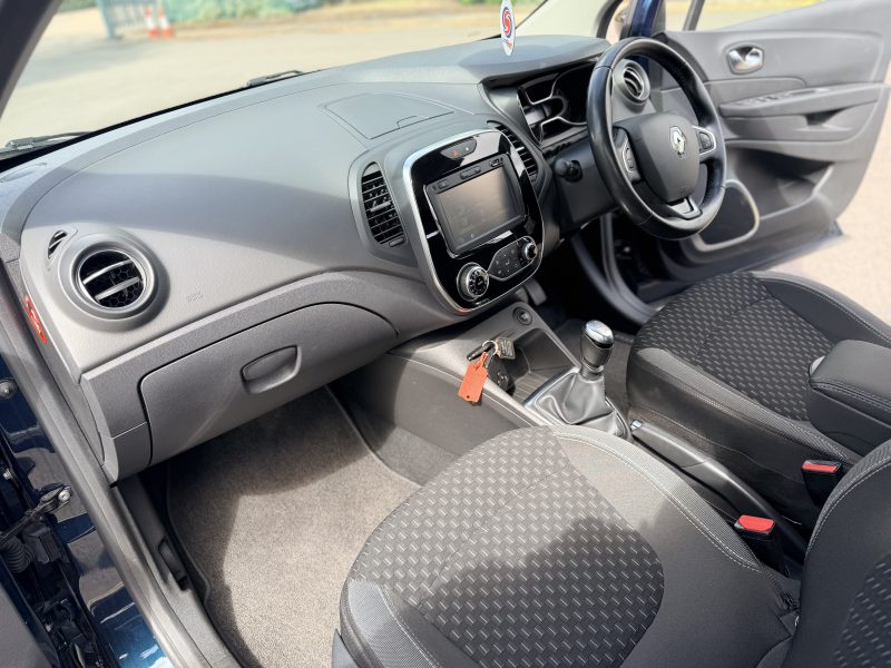 Renault Captur 1.2 TCe Energy Dynamique S Nav Euro 6 (s/s) (120 ps) 2017 — photo 11 of 41