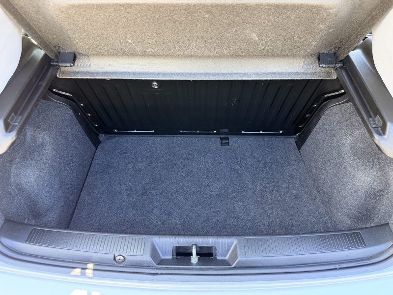 Fiat Punto Pop + 1.2 Pop + Euro 6 (69 bhp) 2016 — photo 38 of 38