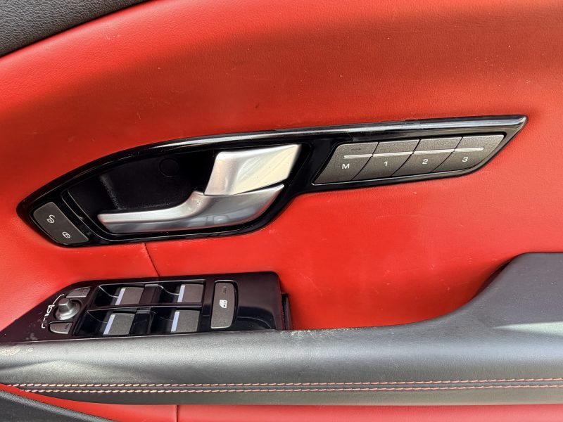 Land Rover Range Rover Evoque HSE Dynamic Auto 4WD 2017 — photo 30 of 53