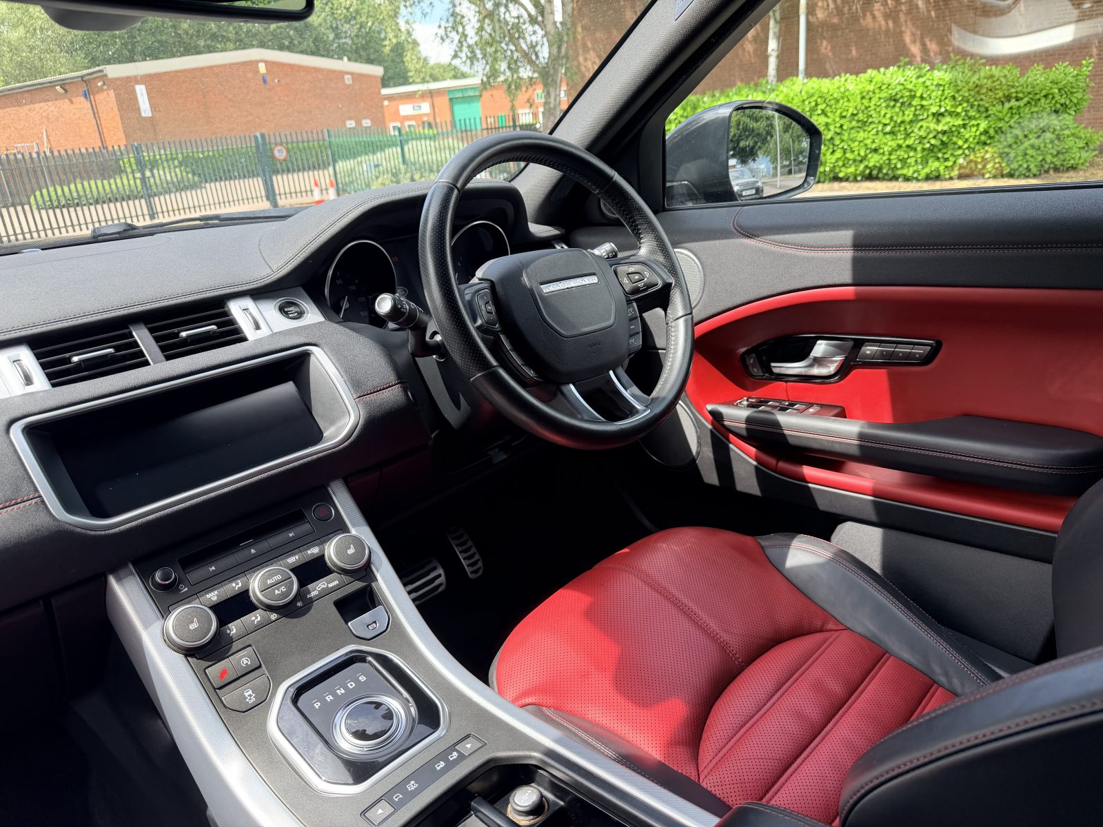 Land Rover Range Rover Evoque HSE Dynamic Auto 4WD 2017 — photo 17