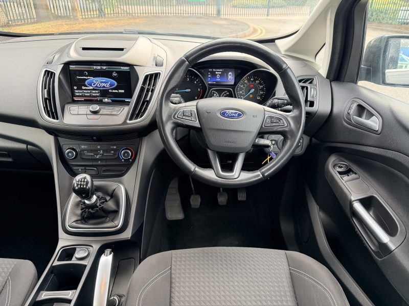 Ford C-Max Zetec TDCi 2016 — photo 2 of 61