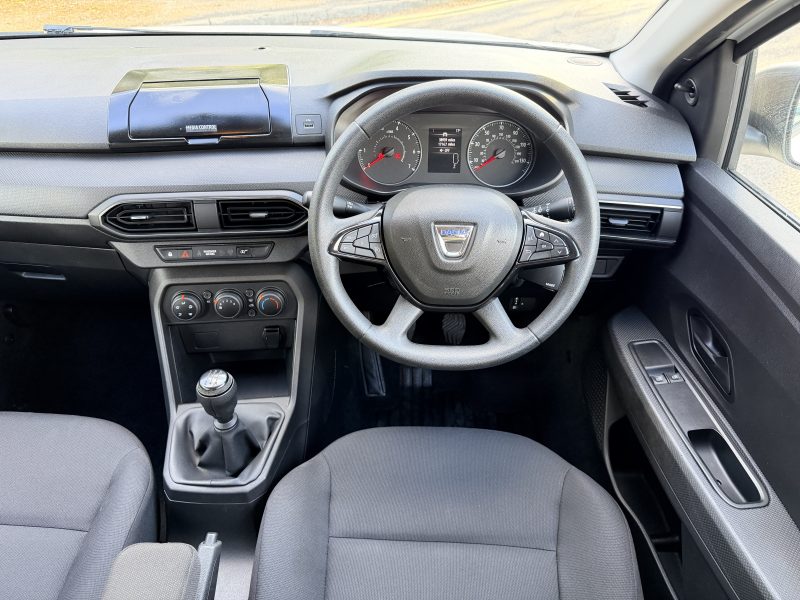 Dacia Sandero 1.0 SCe Essential Euro 6 2021 — photo 11 of 60