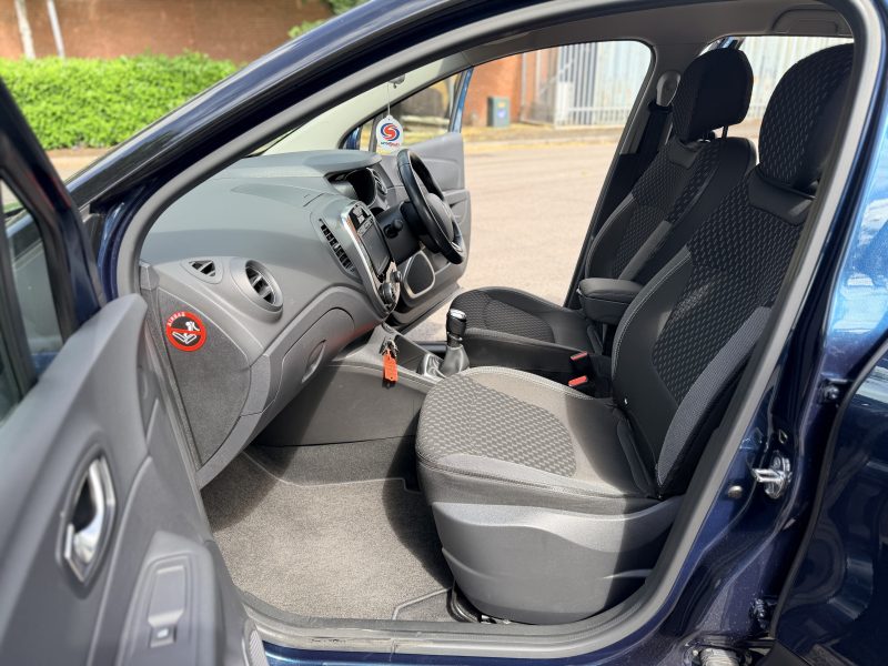 Renault Captur 1.2 TCe Energy Dynamique S Nav Euro 6 (s/s) (120 ps) 2017 — photo 12 of 41