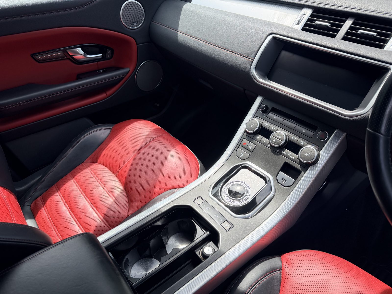 Land Rover Range Rover Evoque HSE Dynamic Auto 4WD 2017 — photo 10