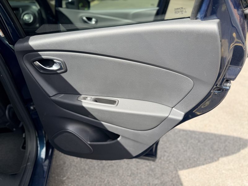 Renault Captur 1.2 TCe Energy Dynamique S Nav Euro 6 (s/s) (120 ps) 2017 — photo 25 of 41