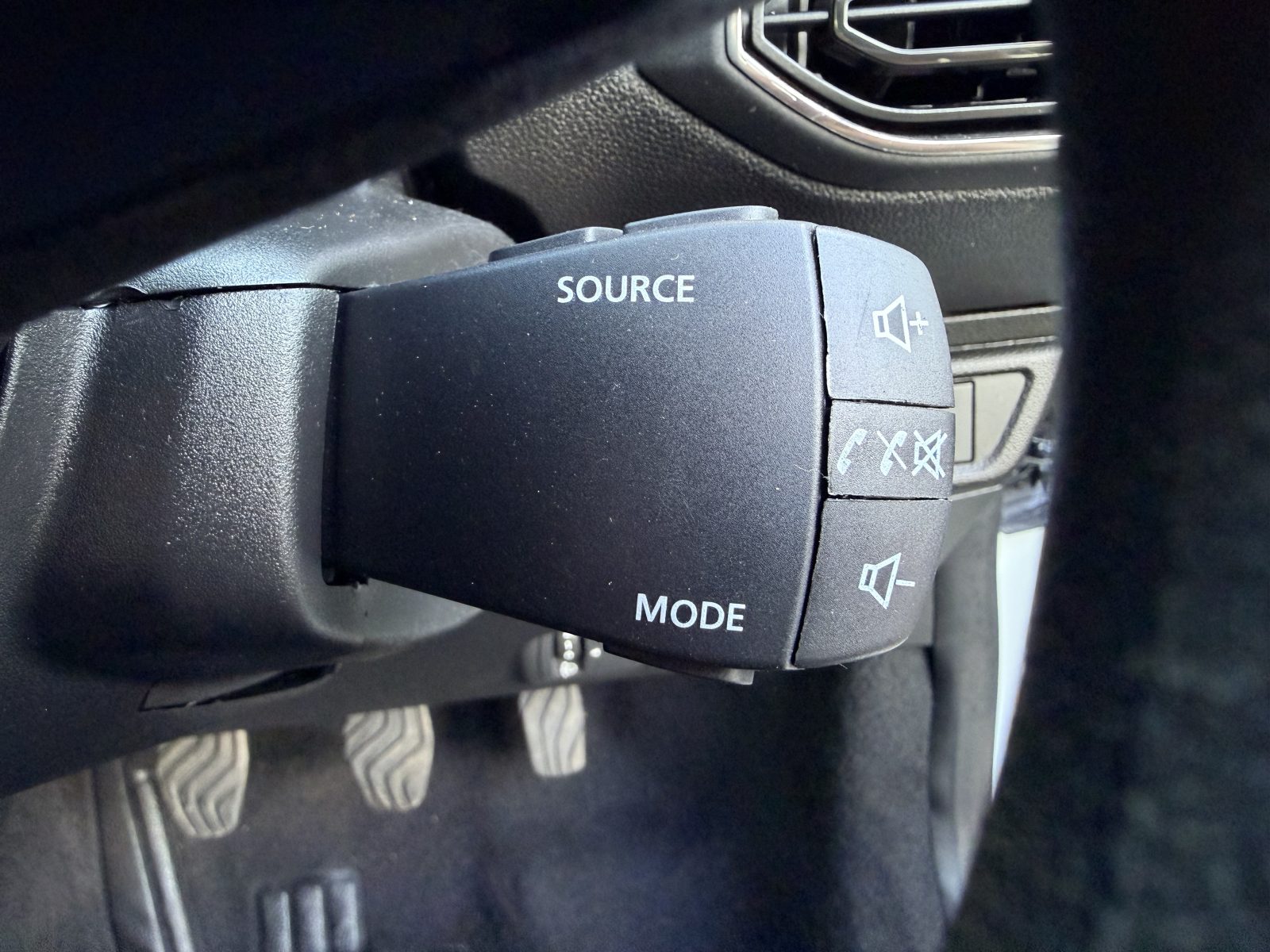 Dacia Sandero 1.0 SCe Essential Euro 6 2021 — photo 25