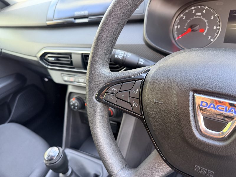 Dacia Sandero 1.0 SCe Essential Euro 6 2021 — photo 14 of 60