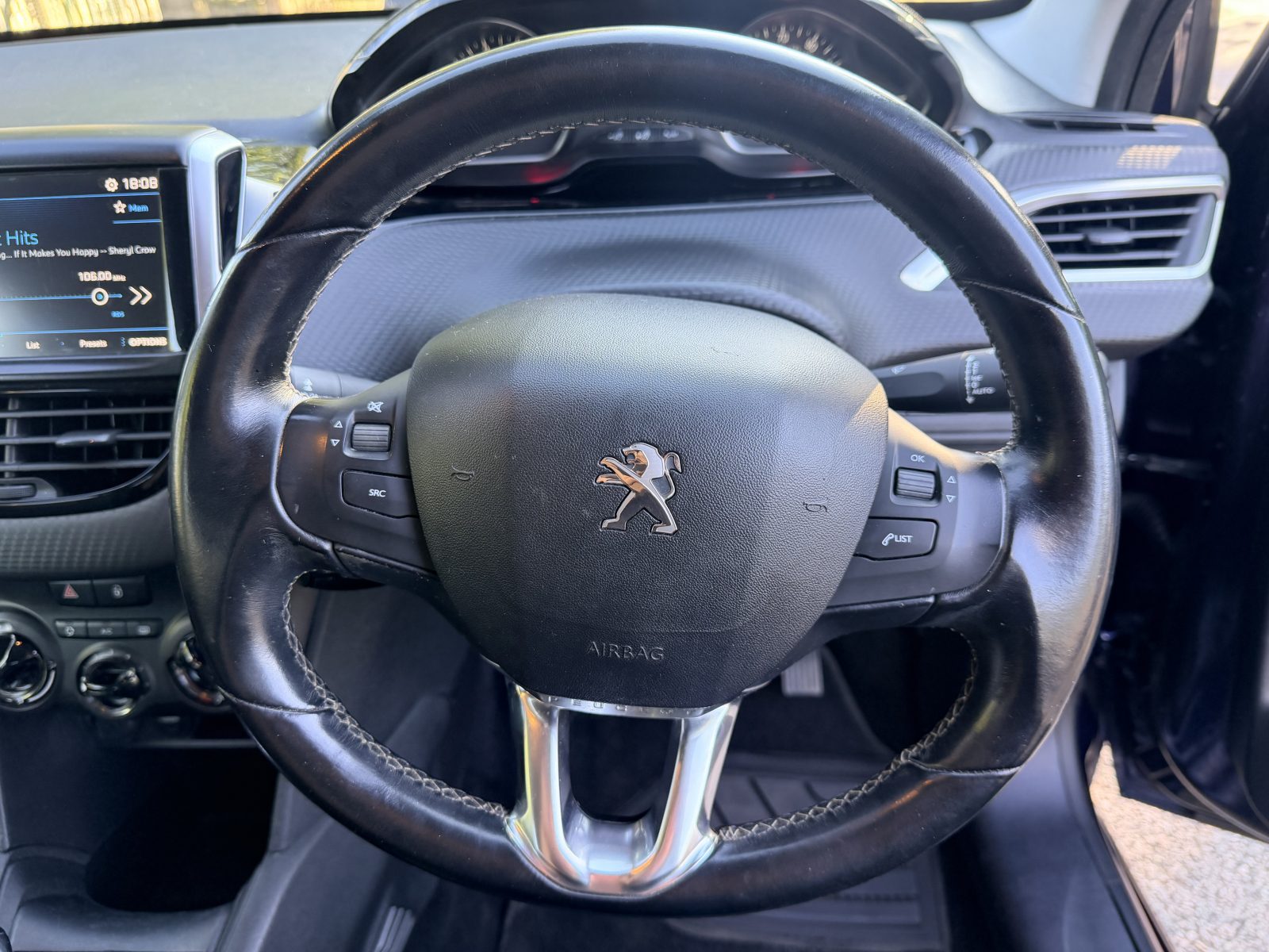 Paugeot 208 1.2 PURETECH 82 ALLURE 2018 — photo 37