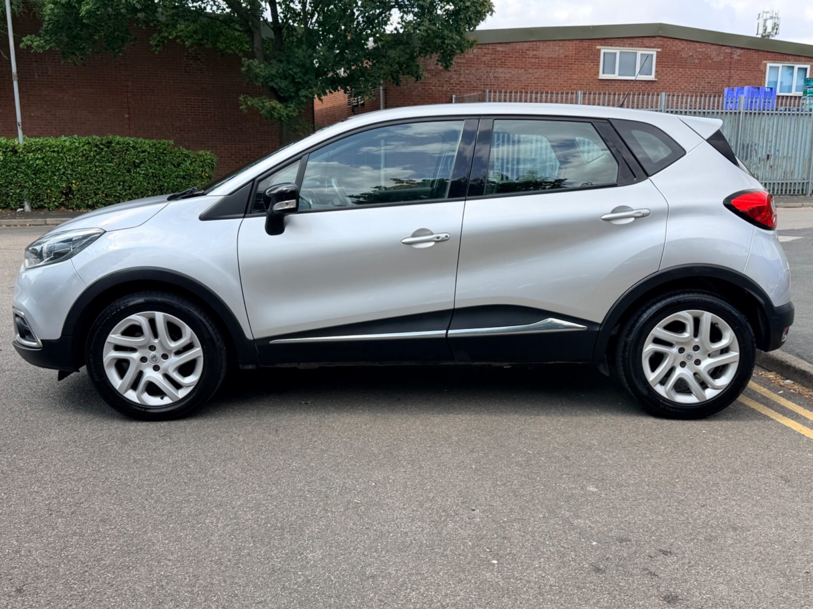 Renault Captur Dynamique Nav 0.9 TCe ENERGY Dynamique Nav Euro 6 2015 — photo 3
