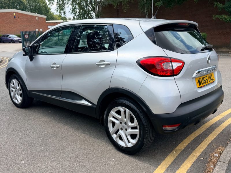 Renault Captur Dynamique 0.9 TCe Energy Dynamique Nav Euro 6 (90ps) 2015 — photo 8 of 50