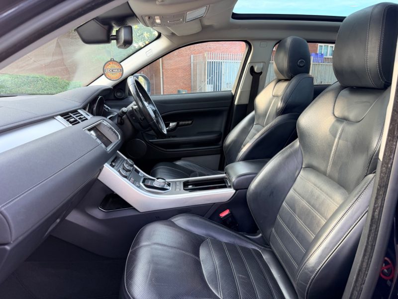 Land Rover Range Rover Evoque HSE Dynamic Lux Euro 6 - 4WD (s/s) (180PS) 2015 — photo 32 of 76