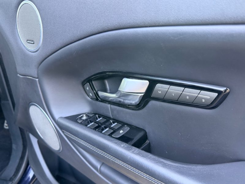 Land Rover Range Rover Evoque HSE Dynamic Lux Euro 6 - 4WD (s/s) (180PS) 2015 — photo 37 of 76