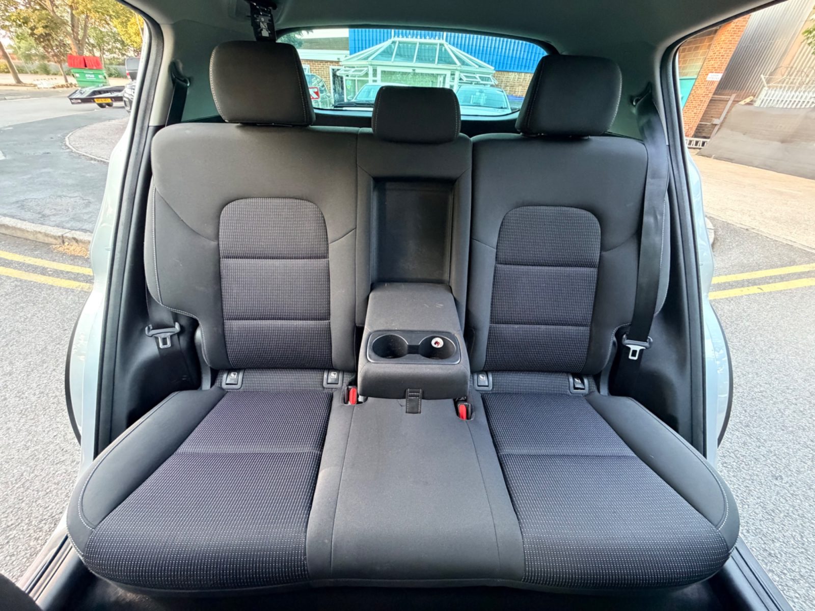 Kia Sportage 2018 — photo 74