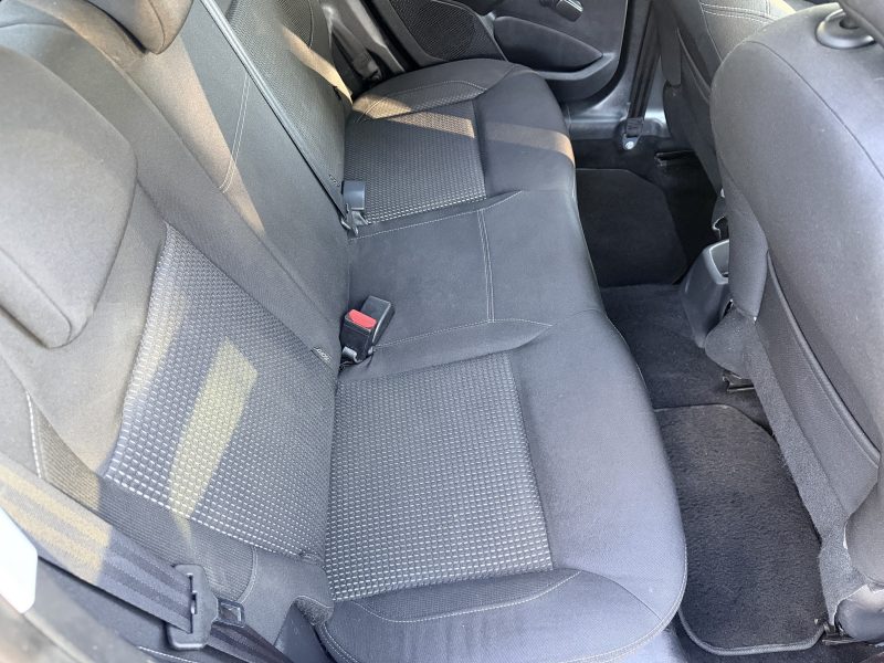 Peugeot 208 1.2 Puretech 82 Allure 2018 — photo 22 of 50