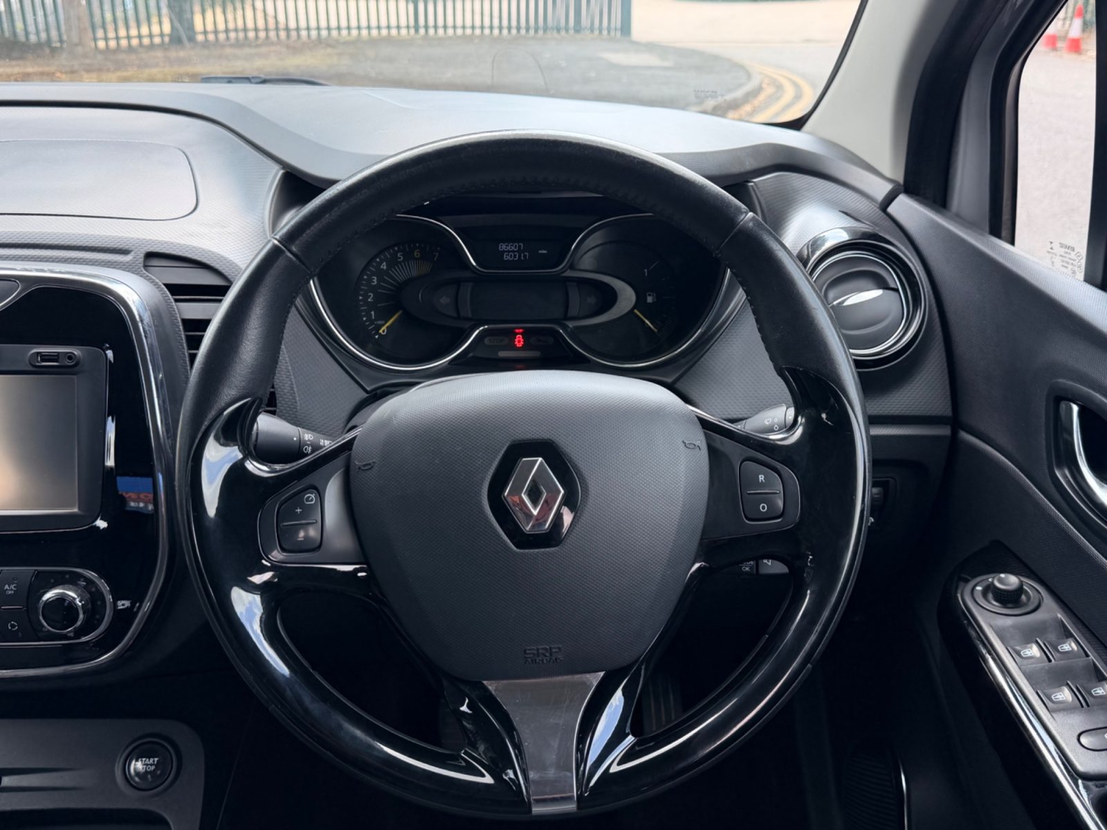 Renault Captur Dynamique Nav 0.9 TCe ENERGY Dynamique Nav Euro 6 2015 — photo 12