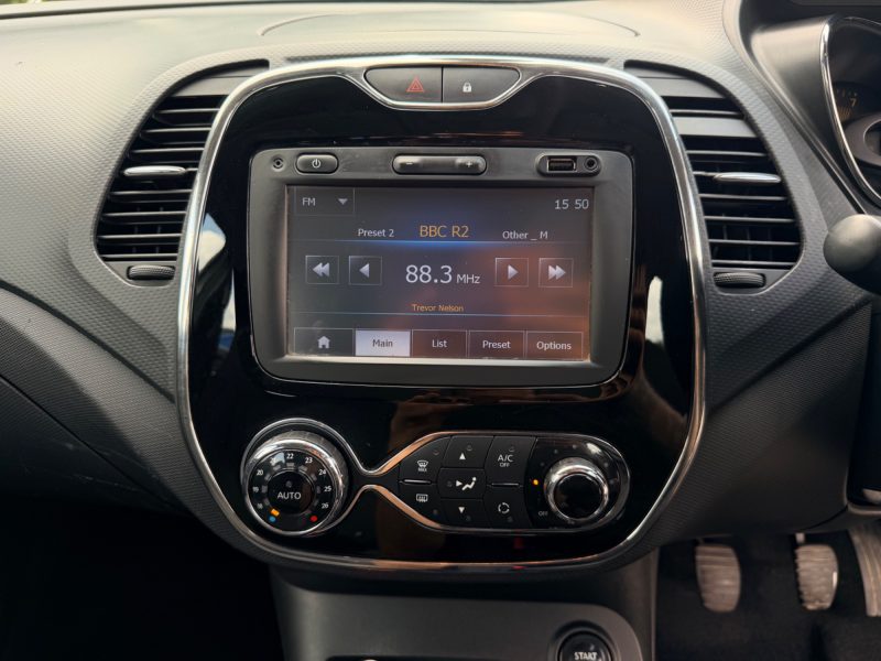 Renault Captur Dynamique 0.9 TCe Energy Dynamique Nav Euro 6 (90ps) 2015 — photo 41 of 50