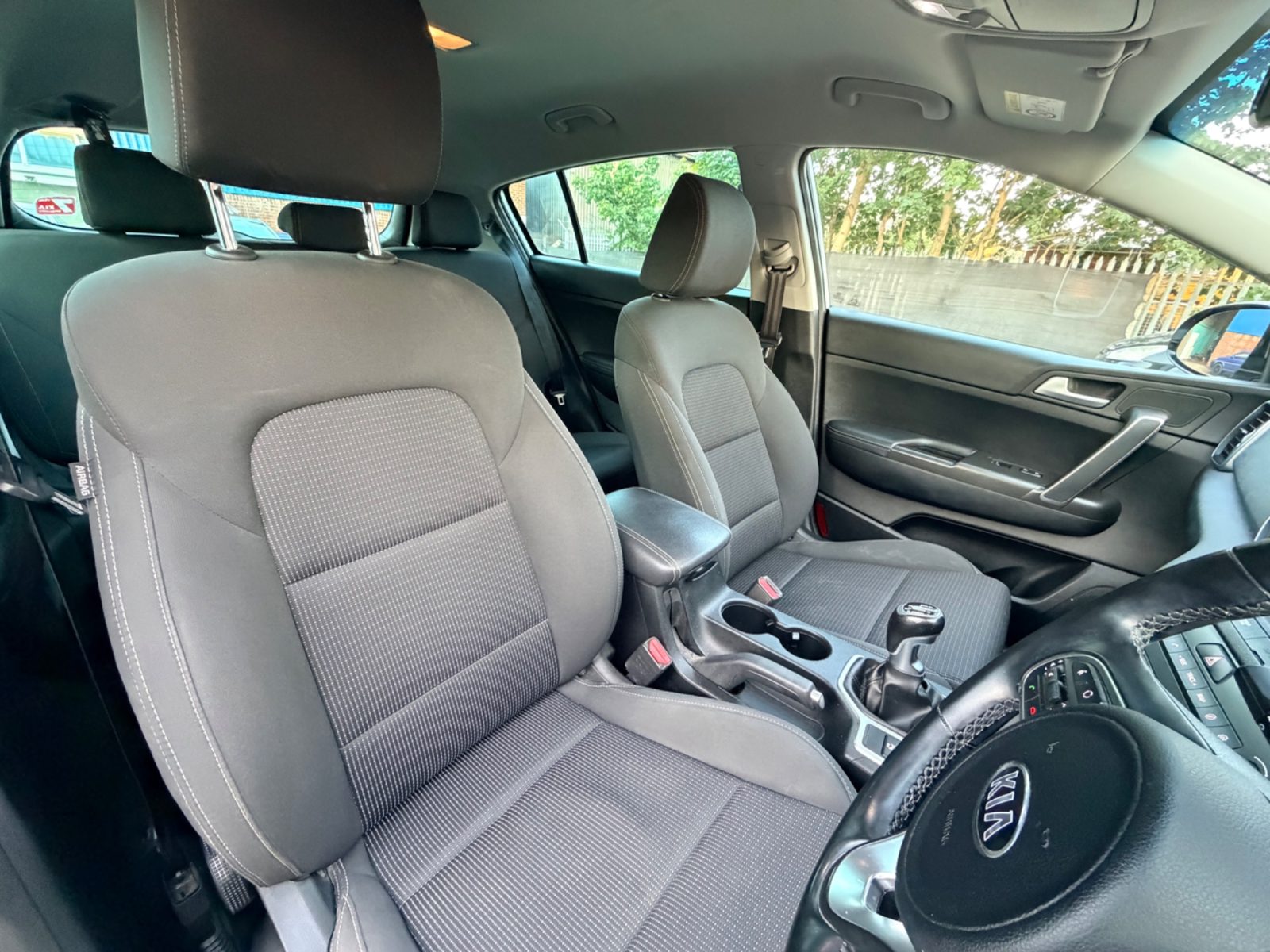 Kia Sportage 2018 — photo 40
