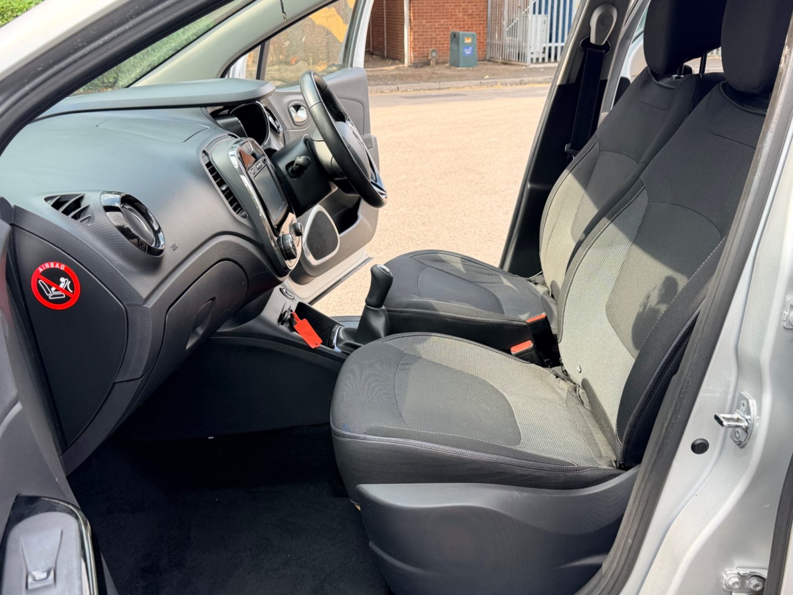 Renault Captur Dynamique Nav 0.9 TCe ENERGY Dynamique Nav Euro 6 2015 — photo 37
