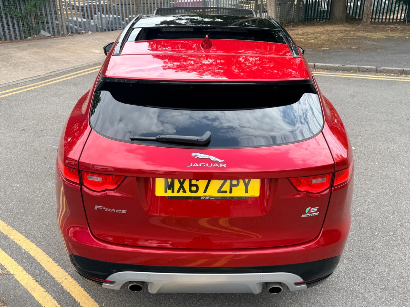 Jaguar F-PACE SUV 3.0 V6 S SUV Petrol Auto AWD Euro 6 (s/s) (380 ps 2017 — photo 10