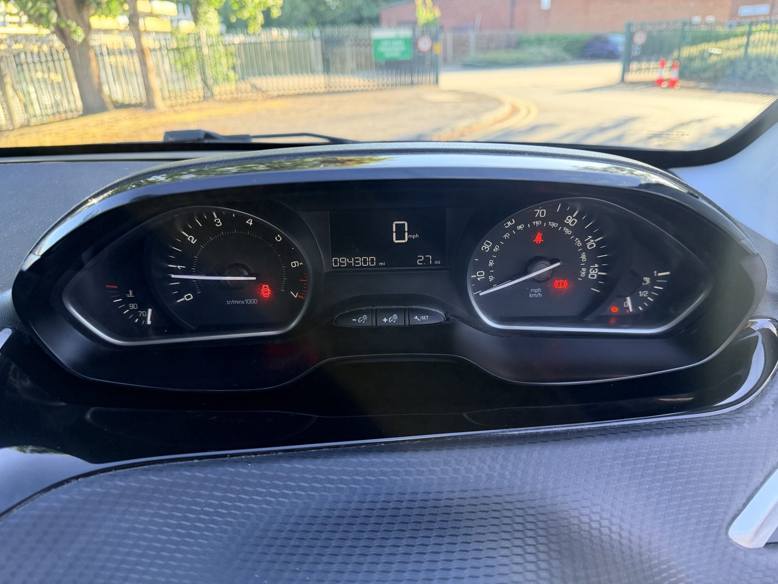 Paugeot 208 1.2 PURETECH 82 ALLURE 2018 — photo 15
