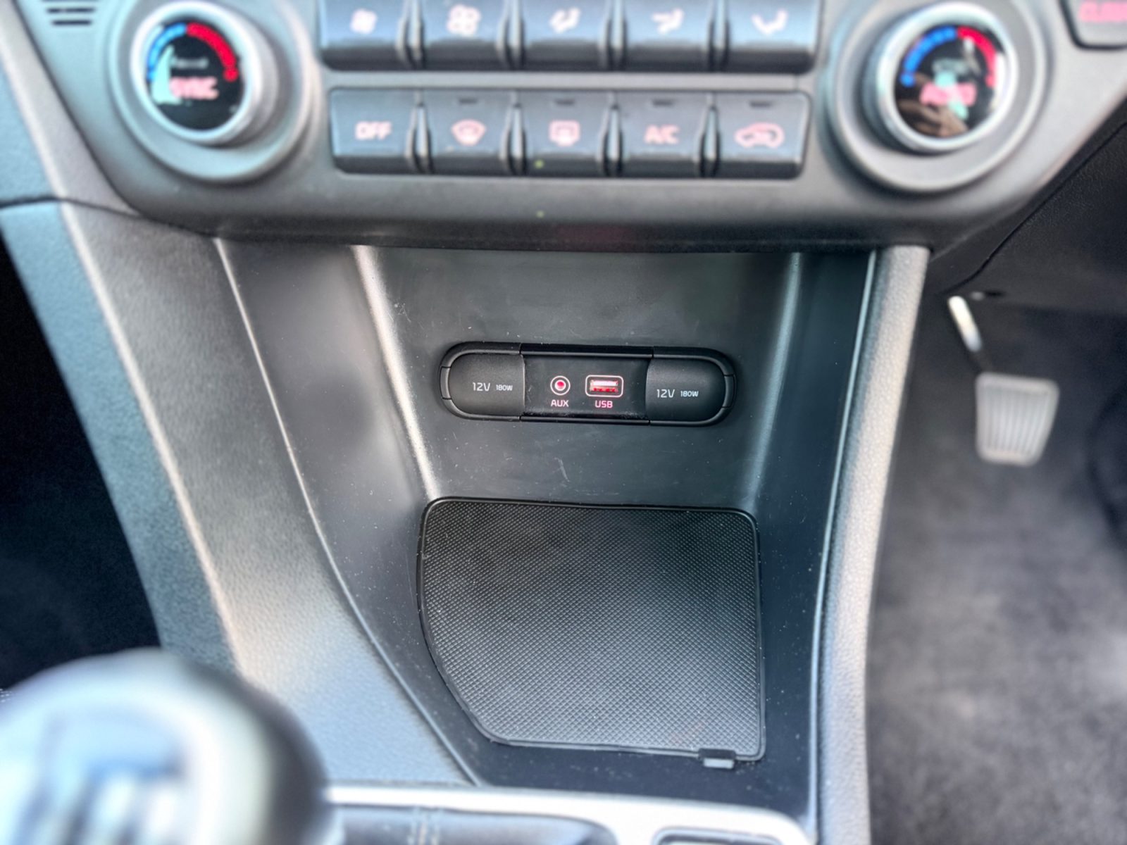 Kia Sportage 2018 — photo 31