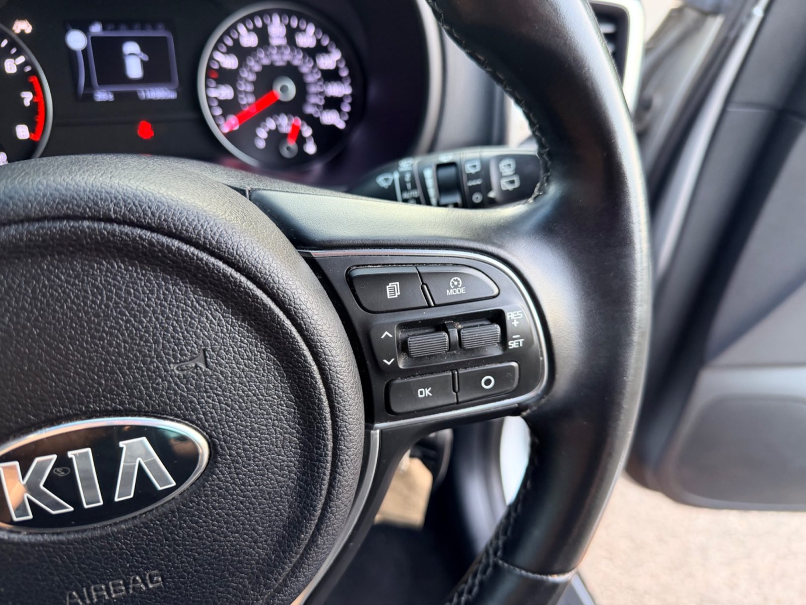 Kia Sportage 2018 — photo 18