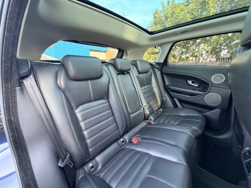 Land Rover Range Rover Evoque HSE Dynamic Lux Euro 6 - 4WD (s/s) (180PS) 2015 — photo 30 of 76