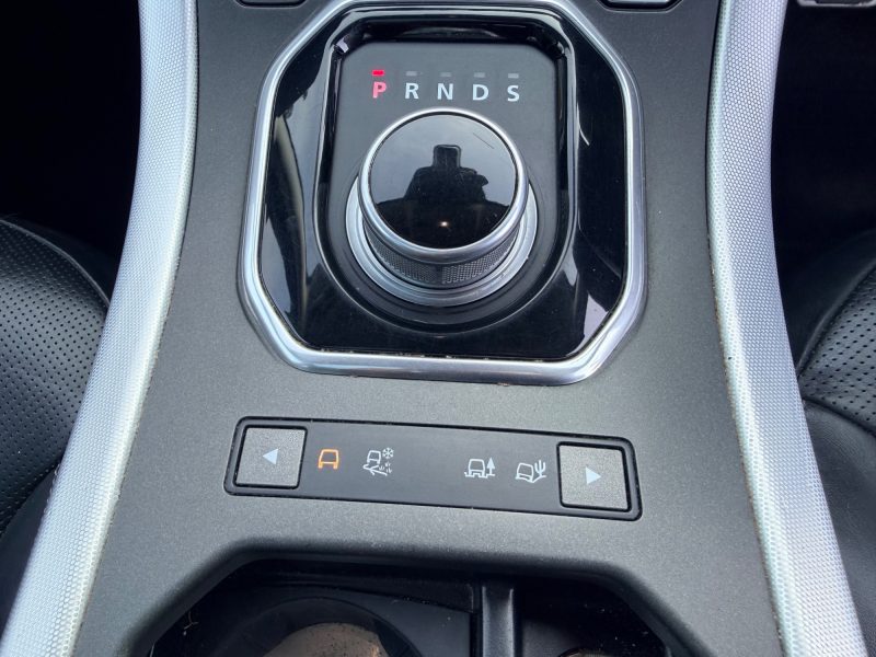 Land Rover Range Rover Evoque HSE Dynamic Lux Euro 6 - 4WD (s/s) (180PS) 2015 — photo 57 of 76