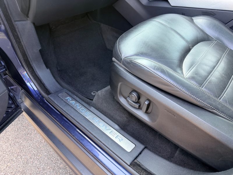 Land Rover Range Rover Evoque HSE Dynamic Lux Euro 6 - 4WD (s/s) (180PS) 2015 — photo 42 of 76