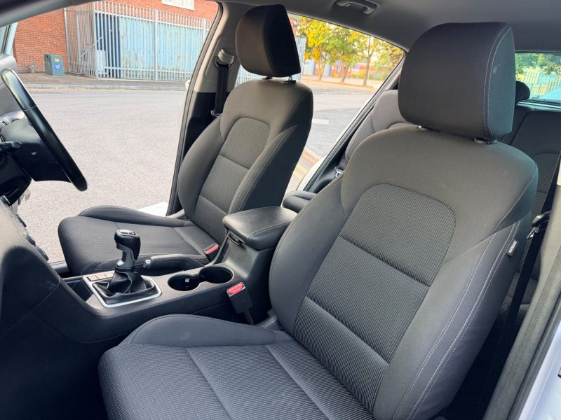 Kia Sportage 2 1.6 GDi 2 Euro 6 (s/s) (130 bhp) 2018 — photo 58 of 93