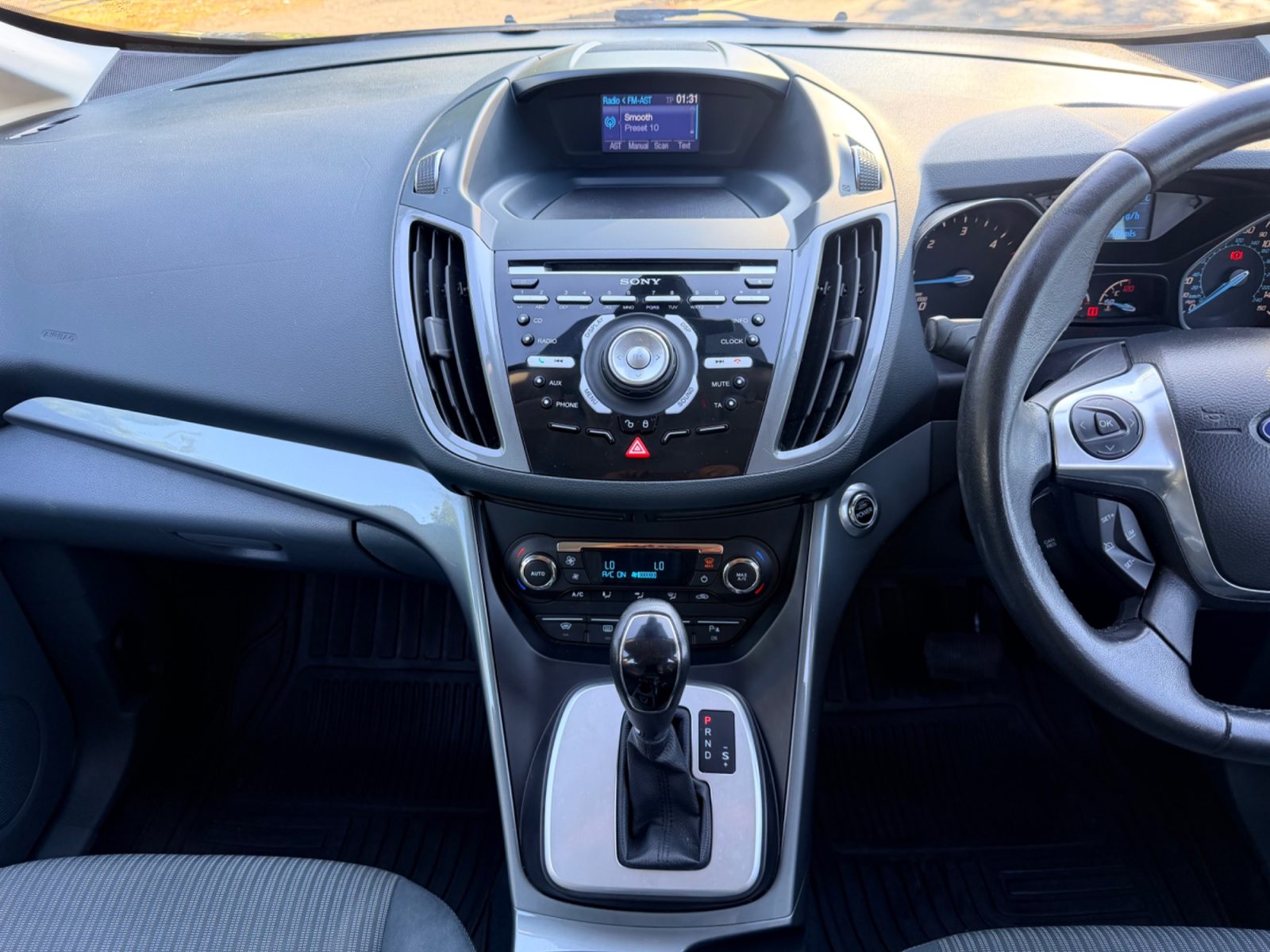 Ford C-Max Titanium 2013 — photo 9