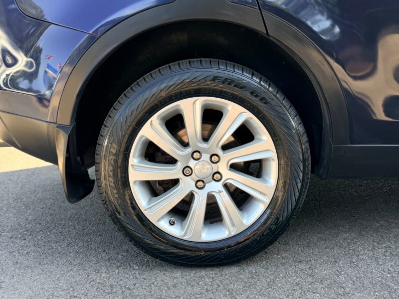 Land Rover Discovery Sport 2.0 TD4 SE SUV 5dr Diesel Manual 4WD Euro 6 (s/s) (180 ps) 2015 — photo 17 of 80