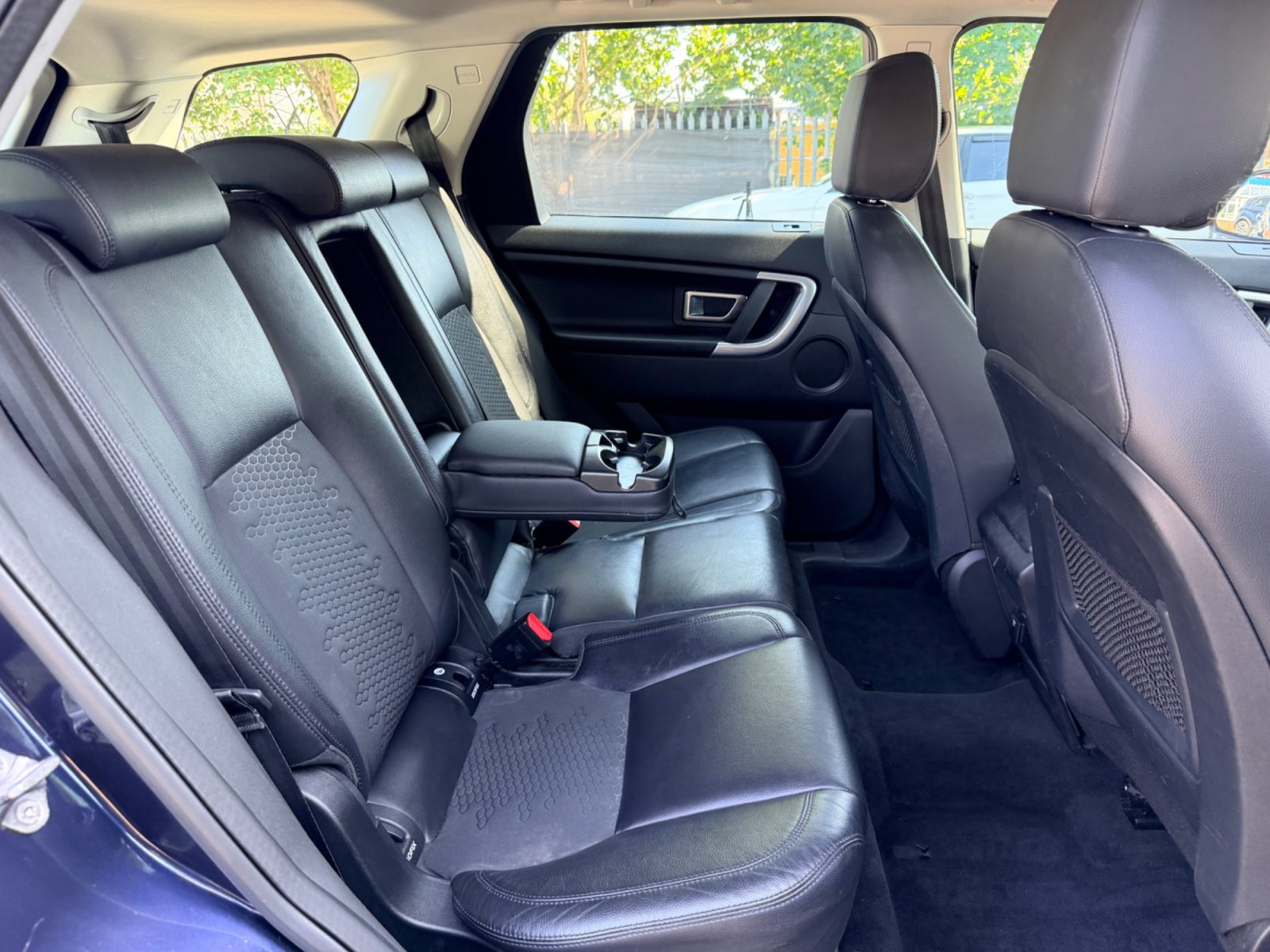 Land rover Discovery sport 2015 — photo 36