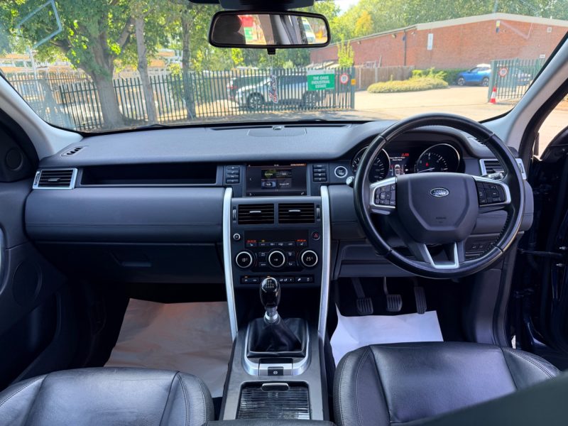 Land Rover Discovery Sport 2.0 TD4 SE SUV 5dr Diesel Manual 4WD Euro 6 (s/s) (180 ps) 2015 — photo 38 of 80