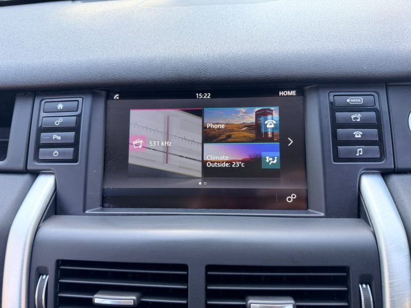 Land Rover Discovery Sport 2.0 TD4 SE SUV 5dr Diesel Manual 4WD Euro 6 (s/s) (180 ps) 2015 — photo 71 of 80