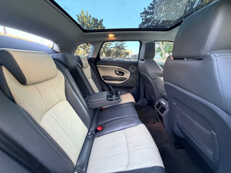 Land Rover Range Rover Evoque 2.0 TD4 SE Tech SUV 5dr Diesel Auto 4WD Euro 6 (s/s) (180 2016 — photo 37 of 105