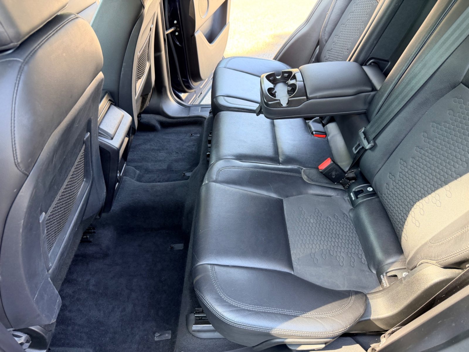 Land rover Discovery sport 2015 — photo 50