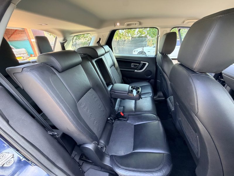 Land Rover Discovery Sport 2.0 TD4 SE SUV 5dr Diesel Manual 4WD Euro 6 (s/s) (180 ps) 2015 — photo 65 of 80