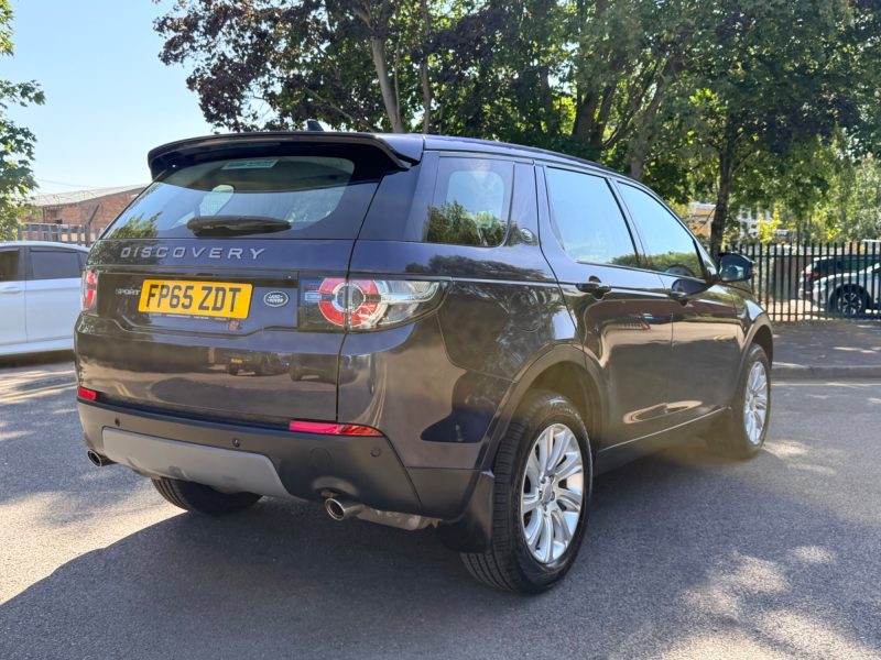 Land Rover Discovery Sport 2.0 TD4 SE SUV 5dr Diesel Manual 4WD Euro 6 (s/s) (180 ps) 2015 — photo 7 of 80